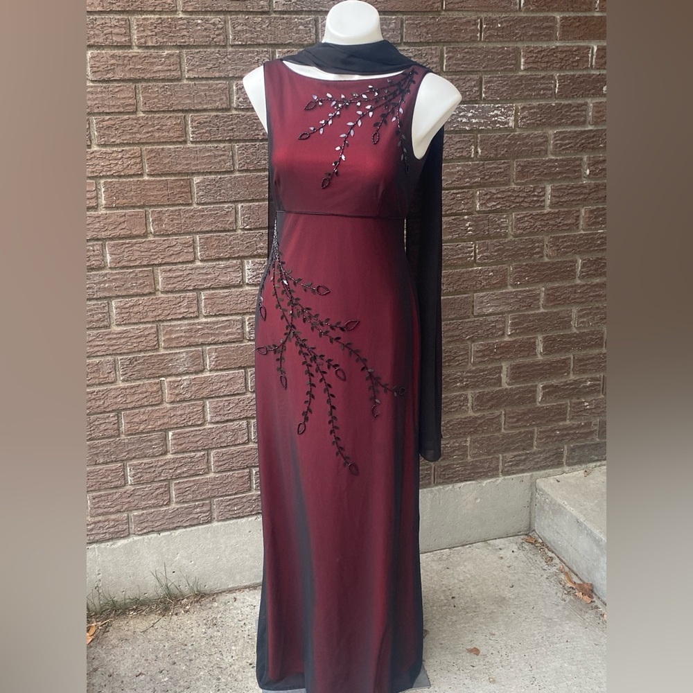 Adrianna Papell Burgundy and Black Embellished Dress